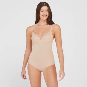 ASSETS BY SPANX Women's Flawless Shaping Nude Cupped Bodysuit Shapewear Size L